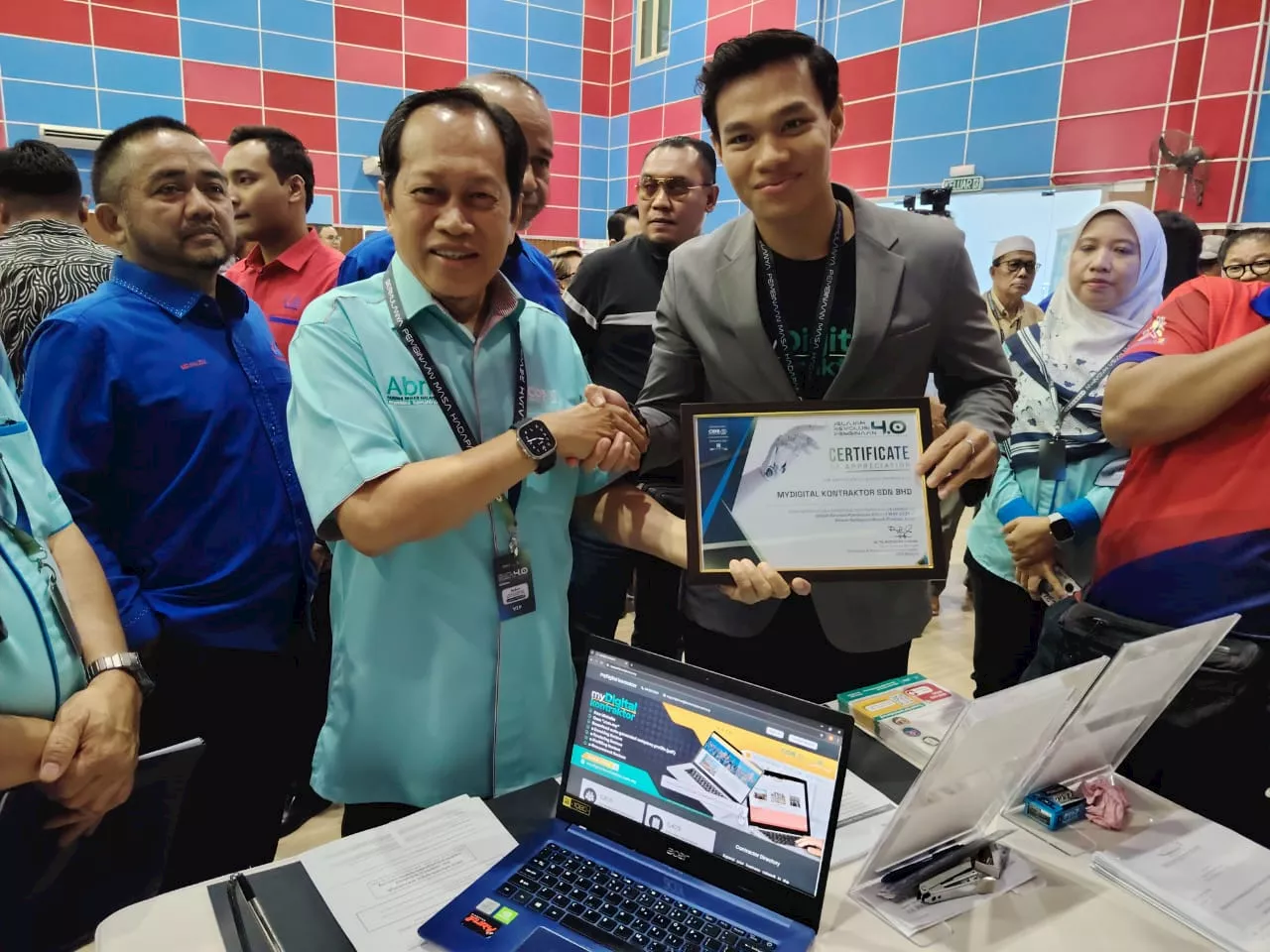 Tulis surat rasmi dulu, baru bincang kerjasama UMNO dan Bersatu