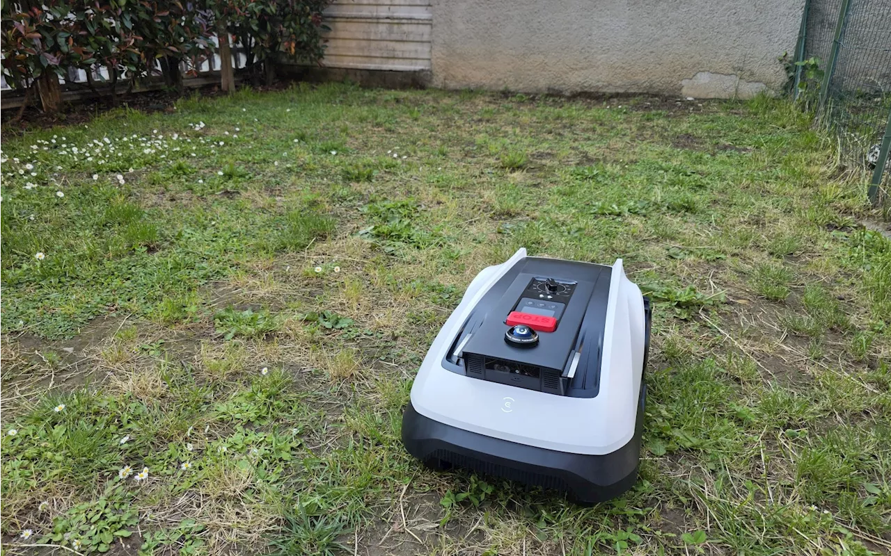 GOAT O500 Panorama, il giardiniere smart di Ecovacs