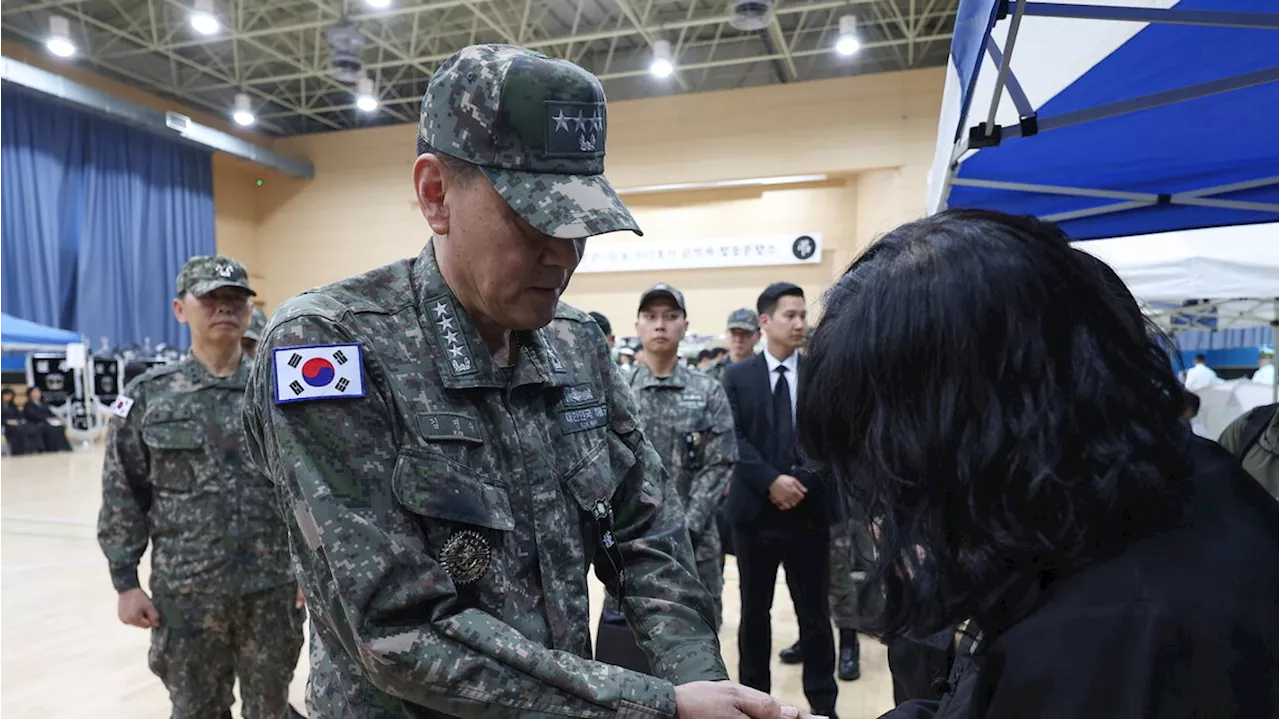 Pohang, lutto per vittime dell'incidente aereo della Marina