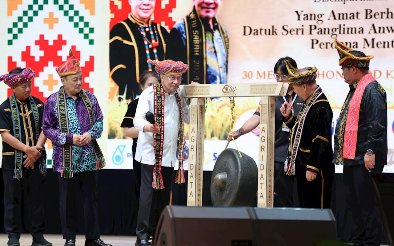 Anwar says Kaamatan and Gawai reflect Malaysia’s unique heritage and unity