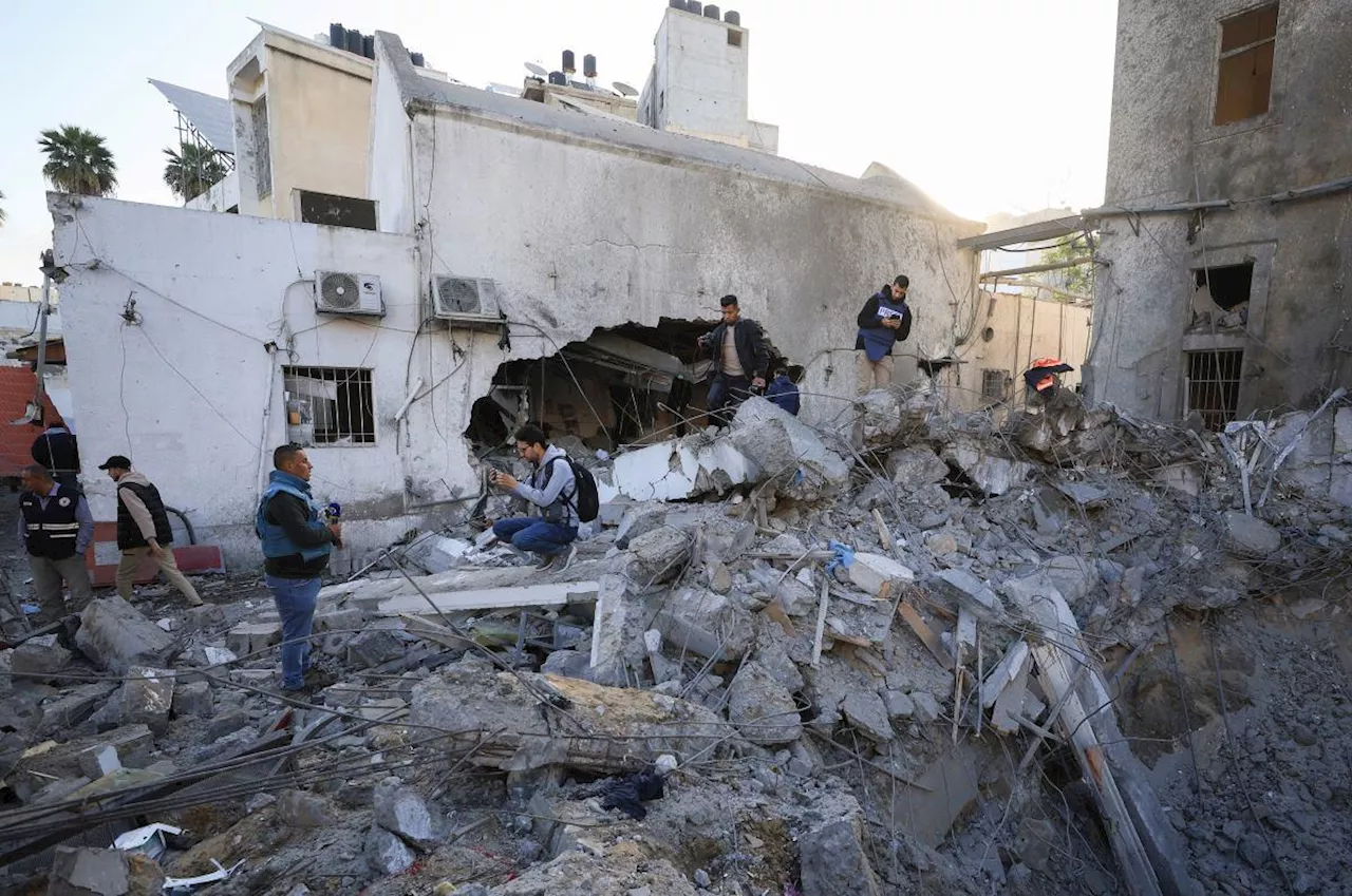 Israel calls on Qatar to 'stop playing both sides' in Gaza talks