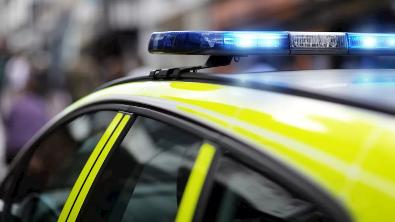  Leichenfund nach Brand – 14 Minderjährige festgenommen