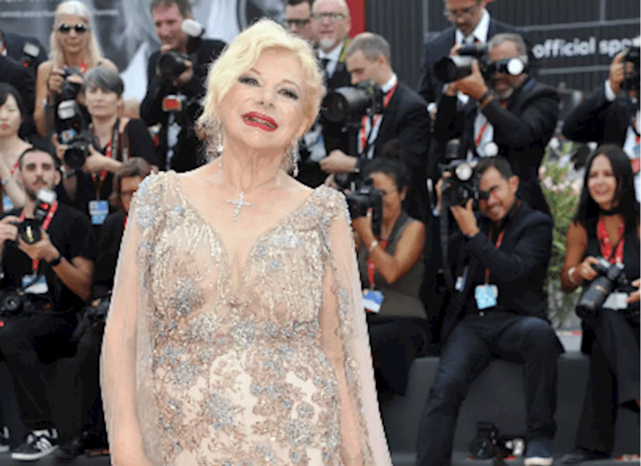 Sandra Milo, vandalizzata la tomba: lo sfogo della figlia Azzurra