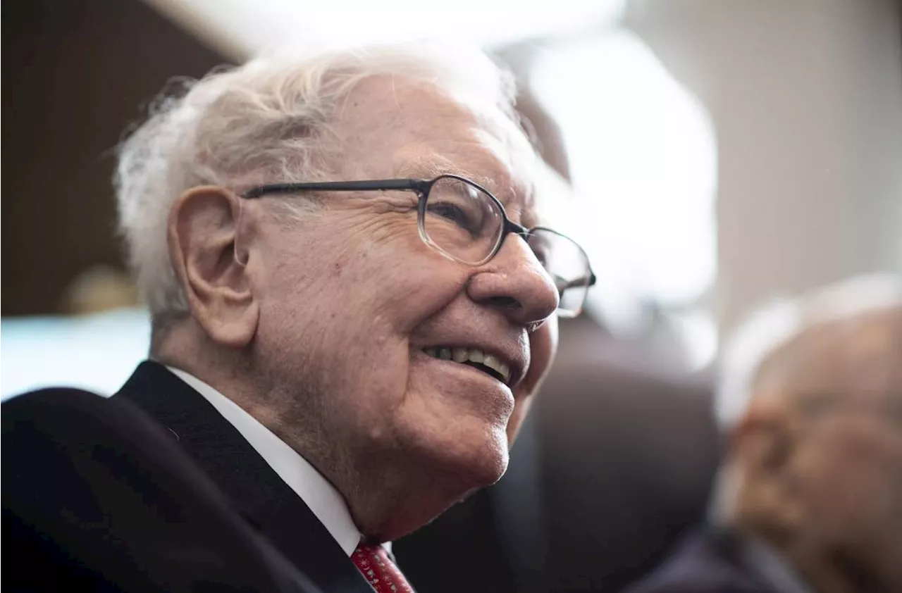 Warren Buffett stays chairman as Abel becomes Berkshire Hathaway CEO 2026
