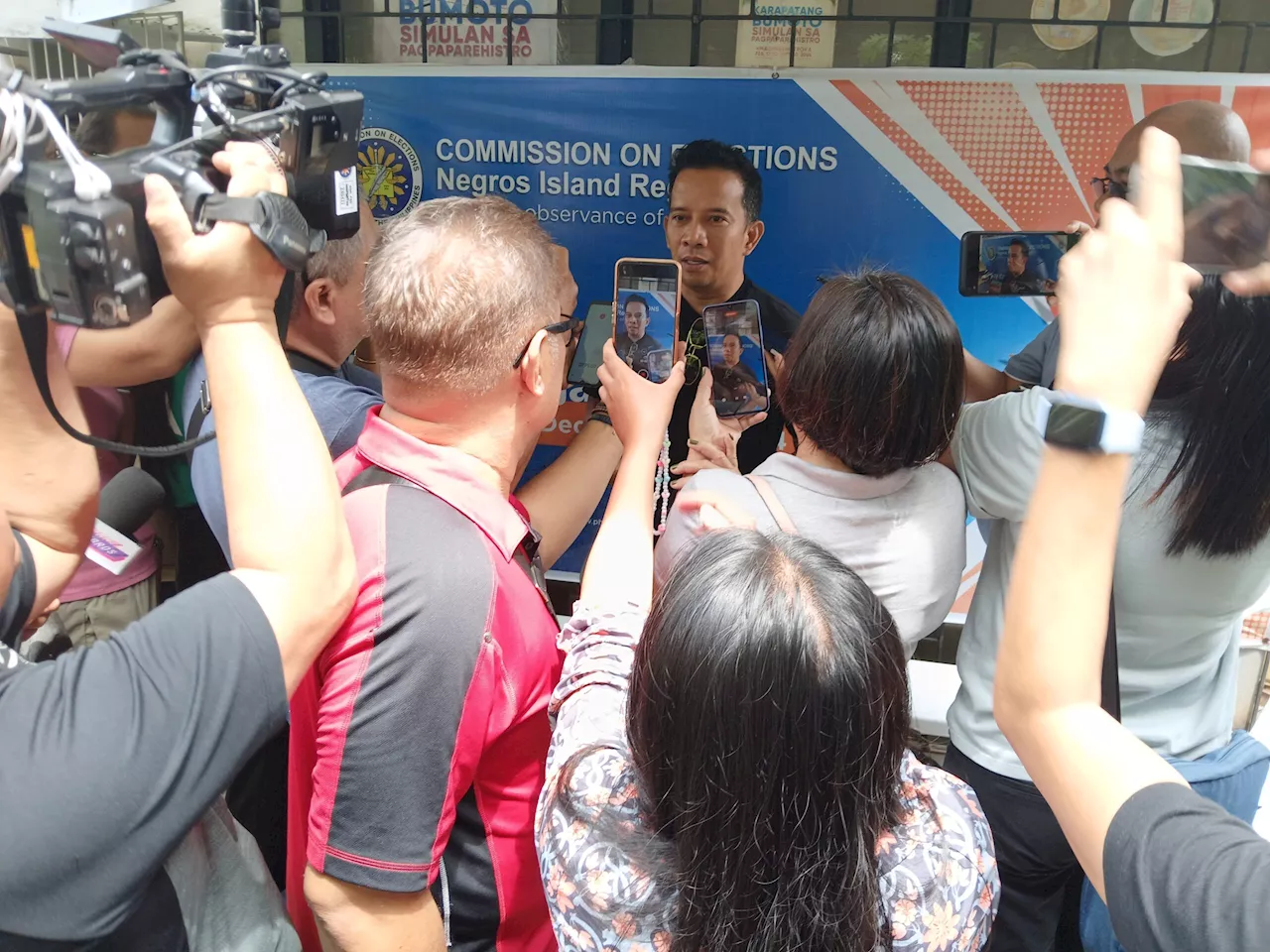 Negros Occidental mayor faces disqualification over pension payout attendance