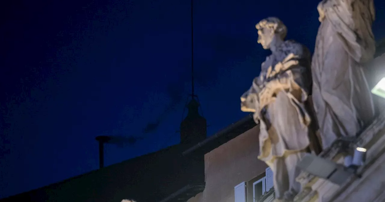 Black smoke confirms no pope elected in first conclave voting round
