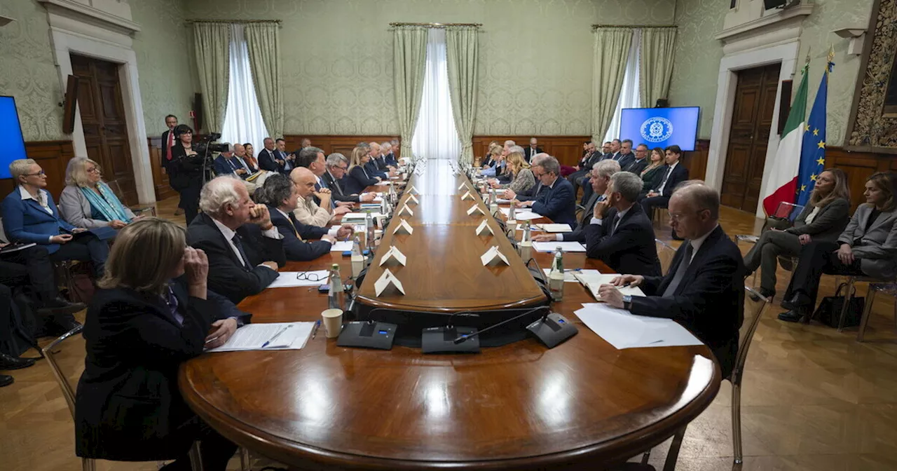 Sicurezza sul lavoro, Meloni vede i sindacati: 'Governo aperto alla collaborazione'. Sigle soddisfatte