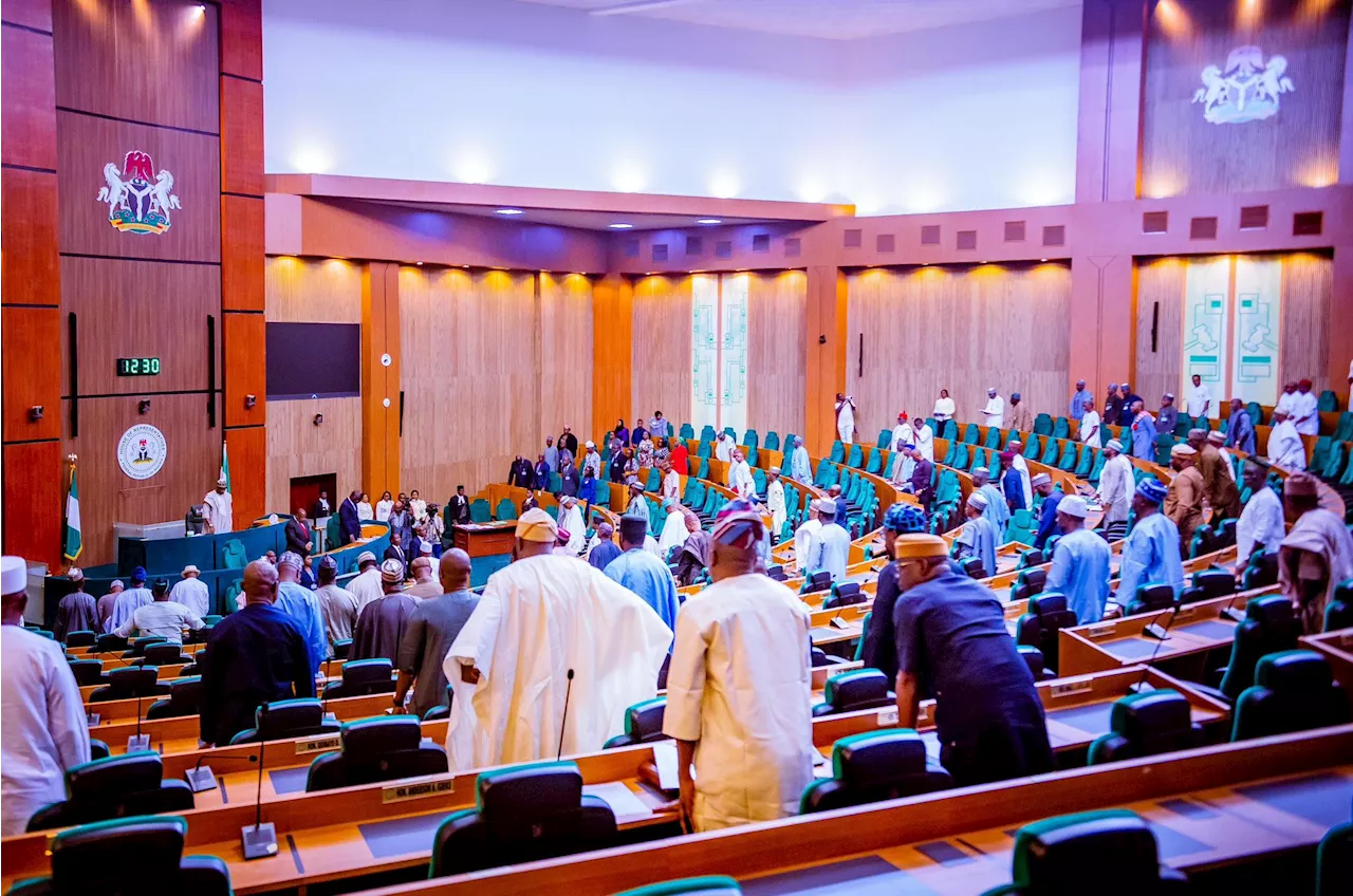 Dikko Radda present as three Katsina PDP reps join APC during plenary