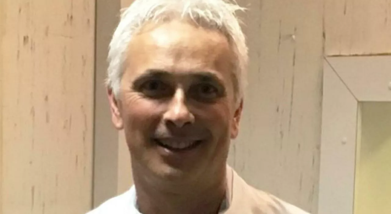 Emanuele Michieletti, il primario di Piacenza licenziato per gli abusi sulle colleghe: chiamava le sue vittime