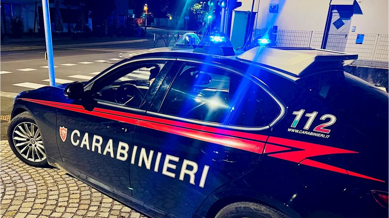Picchia la compagna davanti alla bimba di 9 mesi, arrestato