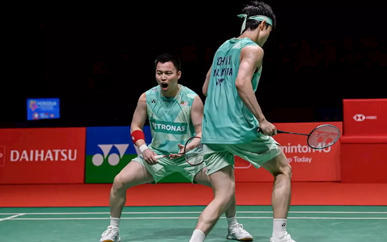 Aaron-Wooi Yik win S’pore Open, third title this year