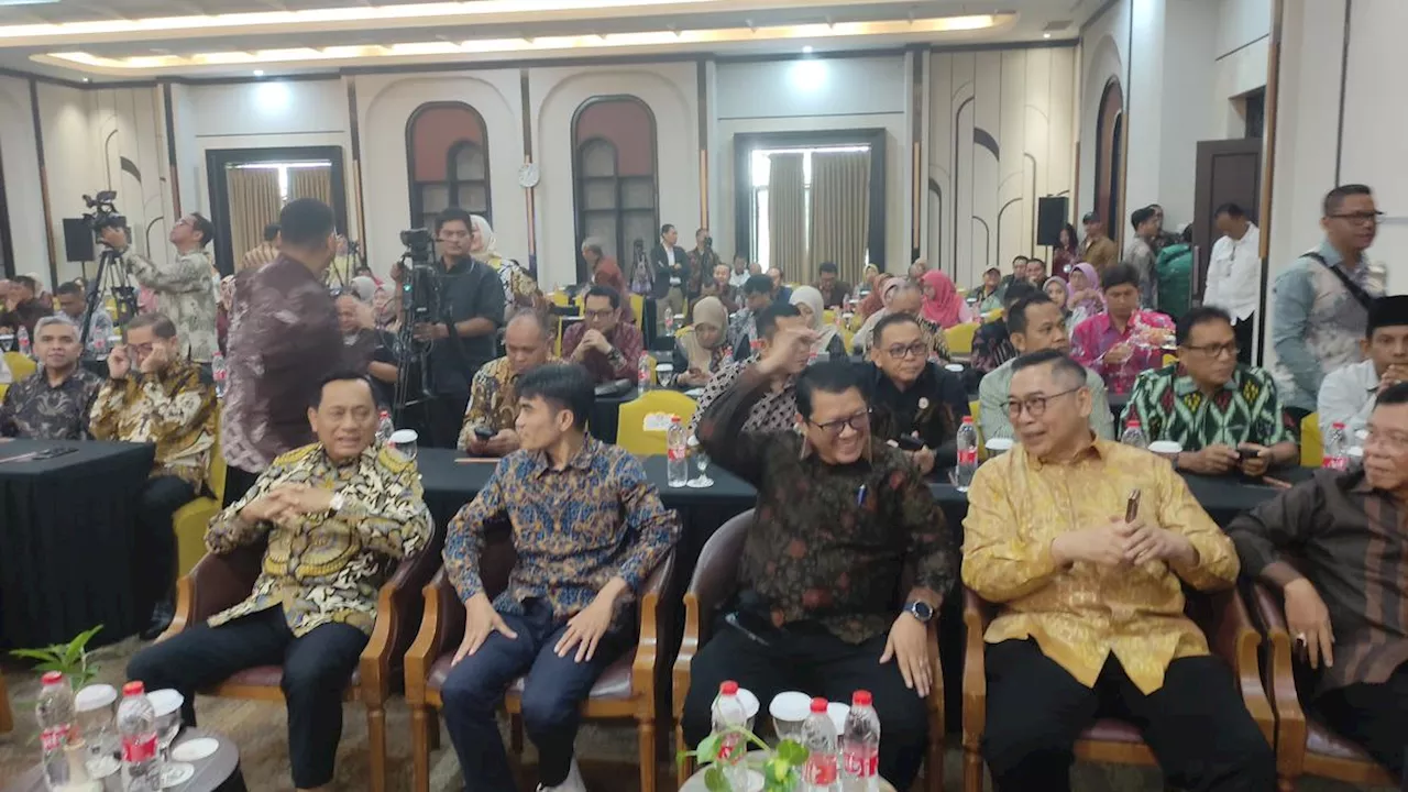 Buka Rakornas KPI, Ketua Komisi I DPR: Jangan Banyak Aturan Agar Investasi Tumbuh