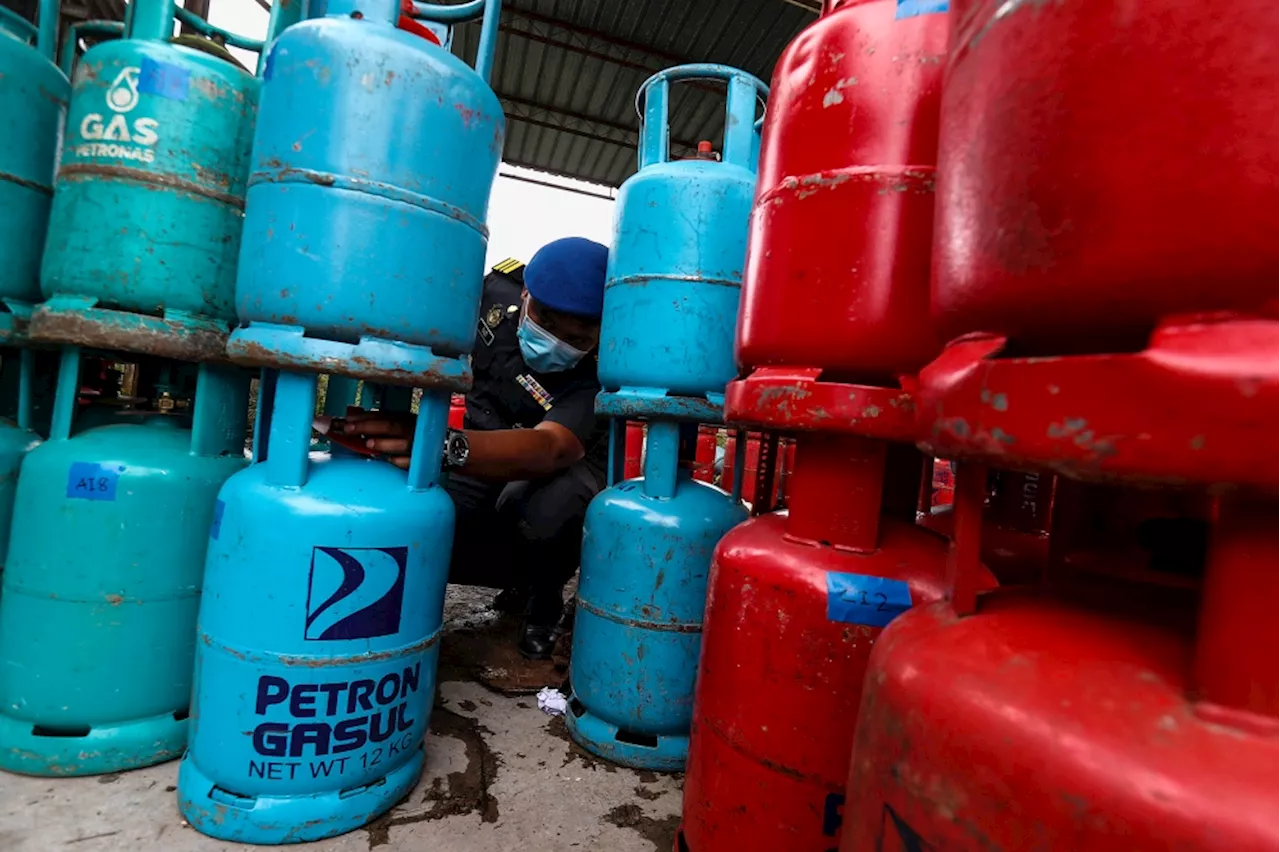 What gas subsidy cut? Armizan tells Wee Ka Siong ministry just cracking down on misuse, policy not new