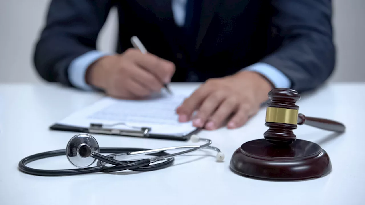 Un medico su 3 subisce denuncia, ma solo il 3% viene condannato