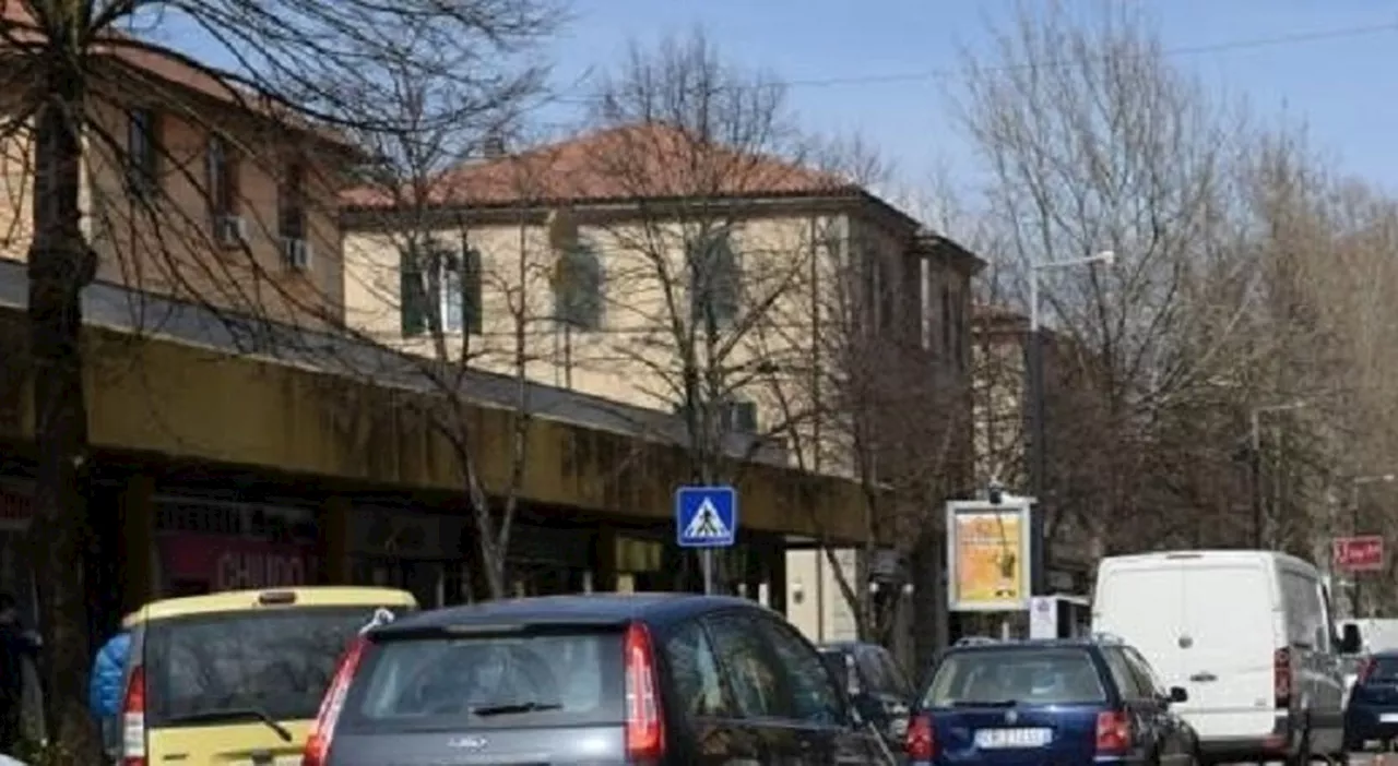 Passaggi a livello, piano di rimozione ancora al palo. Tanti i disagi al traffico, monta la protesta