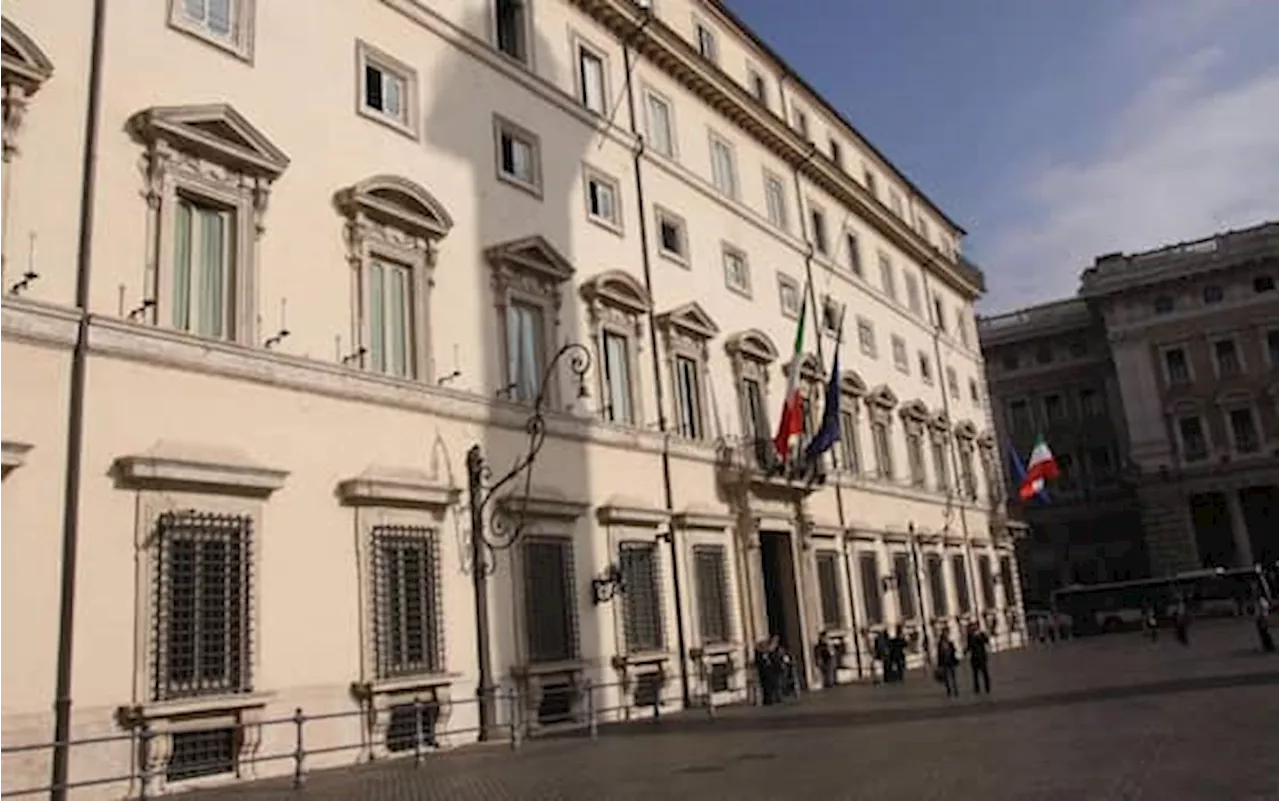 Governo, nella maggioranza è scontro su tasse e terzo mandato. Cosa sta succedendo
