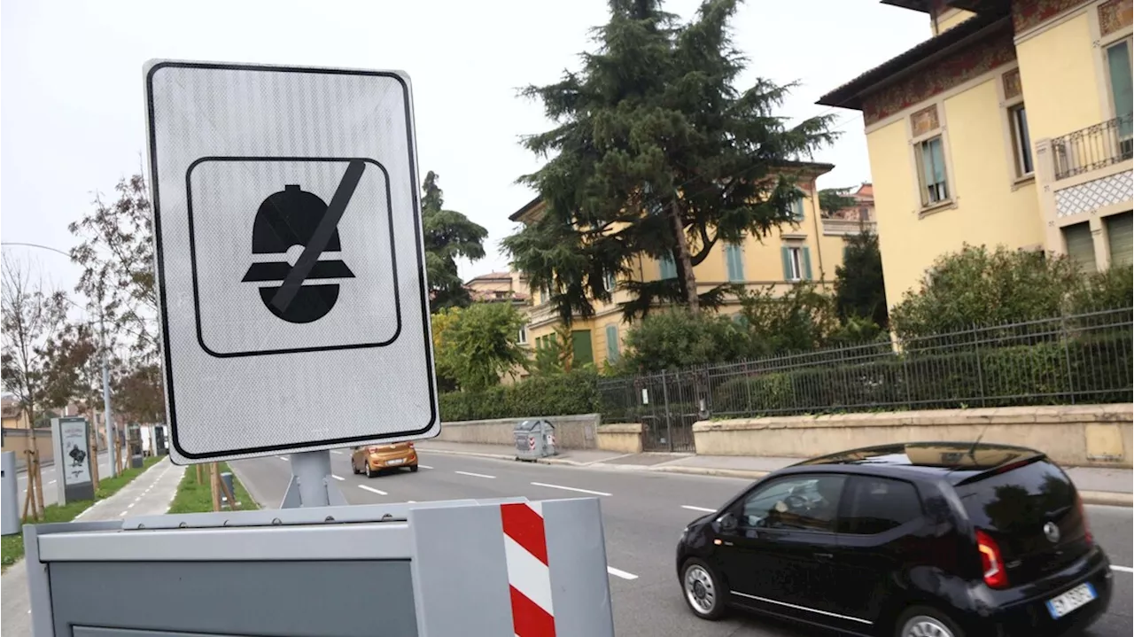 Codacons, scattano domani limiti a installazioni autovelox