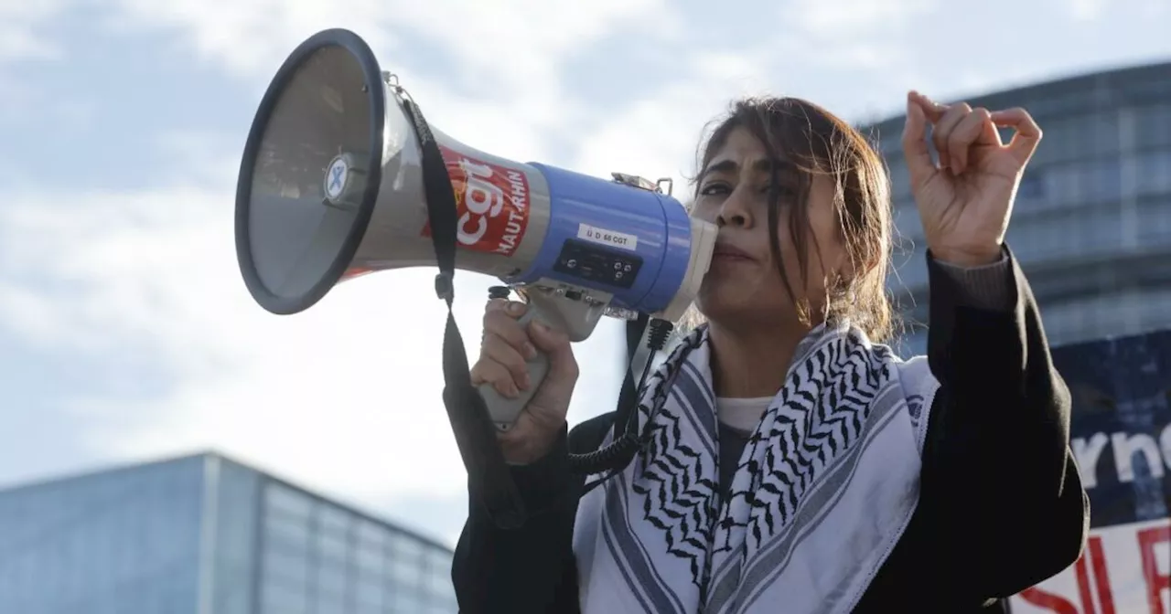 Freedom Flotilla, “Israele ha messo in isolamento l’eurodeputata Rima Hassan per avere scritto…