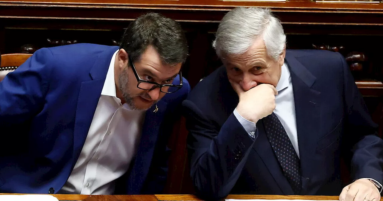 Per Salvini mandare i clandestini a Guantanamo è un diritto di Trump. Tajani: 'Rimpatrieremo gli italiani'