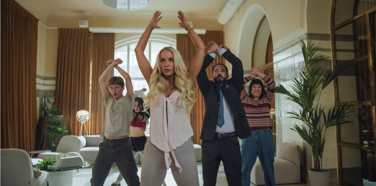 Trailerpremiär: Lisa Langseth är tillbaka med komedin ”The Dance Club”
