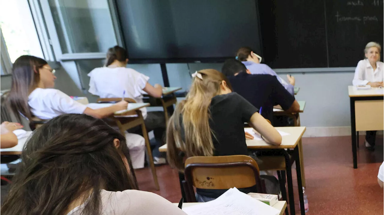Caro-diploma: un maturando su cinque ha preso ripetizioni, spesa media di 400 euro