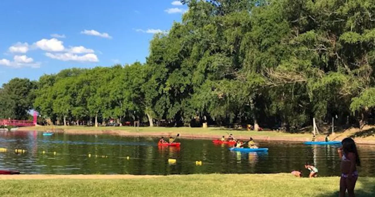 Escapada a una hora de CABA: el pueblo atravesado por un hermoso río que está lleno de lleno de bodegones