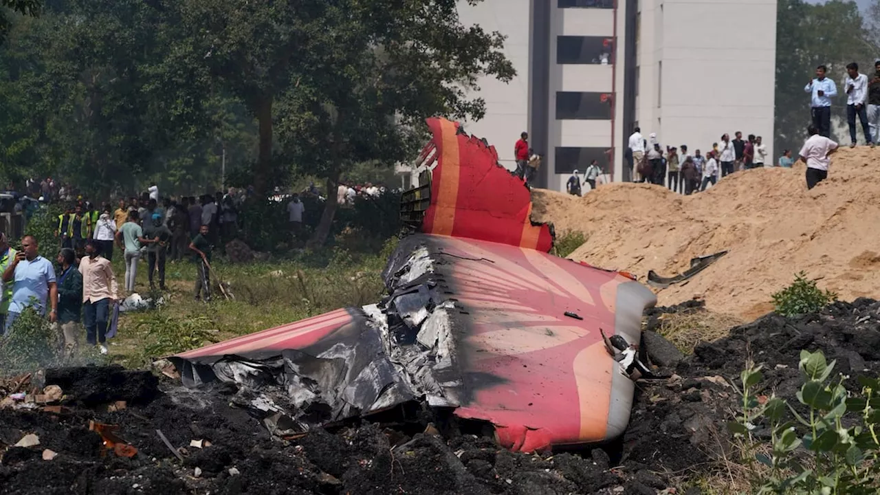 “No hay rastro de sobrevivientes” del avión siniestrado con 242 pasajeros en India