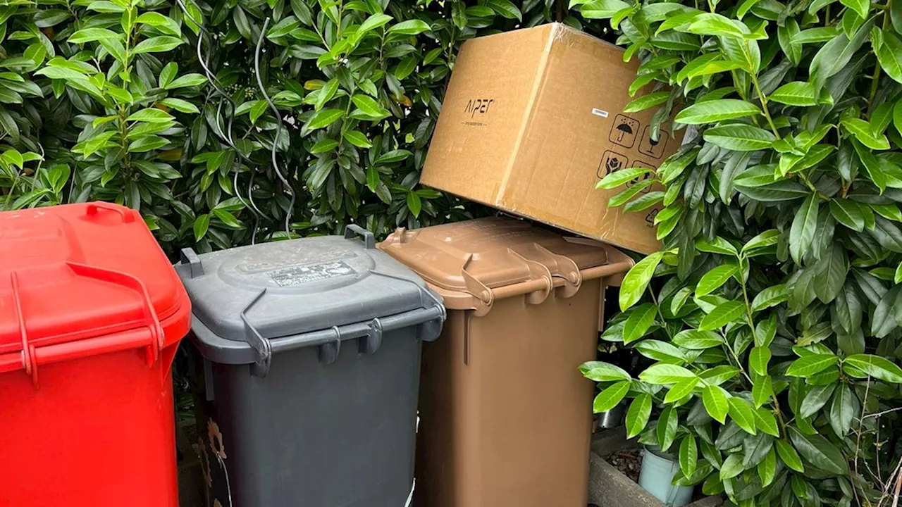  18-Kilo-Paket landet auf Müll – Postler muss nachsitzen