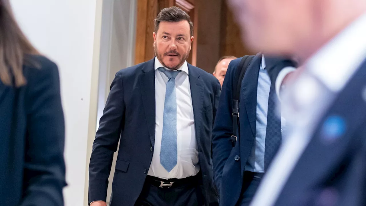 Nach Signa-Pleite in U-Haft - Peinliche Justiz-Panne – Verhör von Benko abgebrochen
