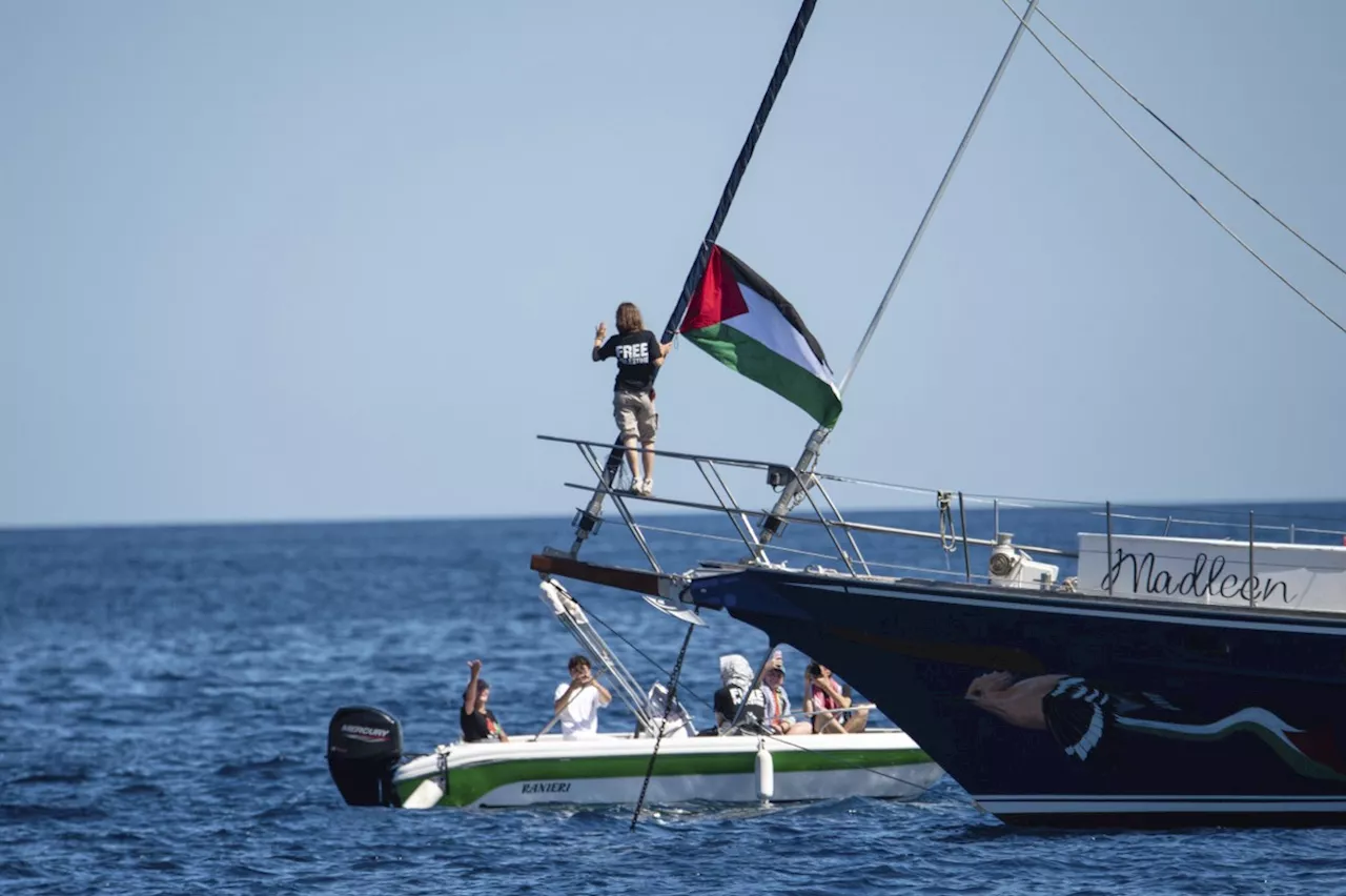 Israel deporta mais seis ativistas capturados em barco de ajuda humanitária