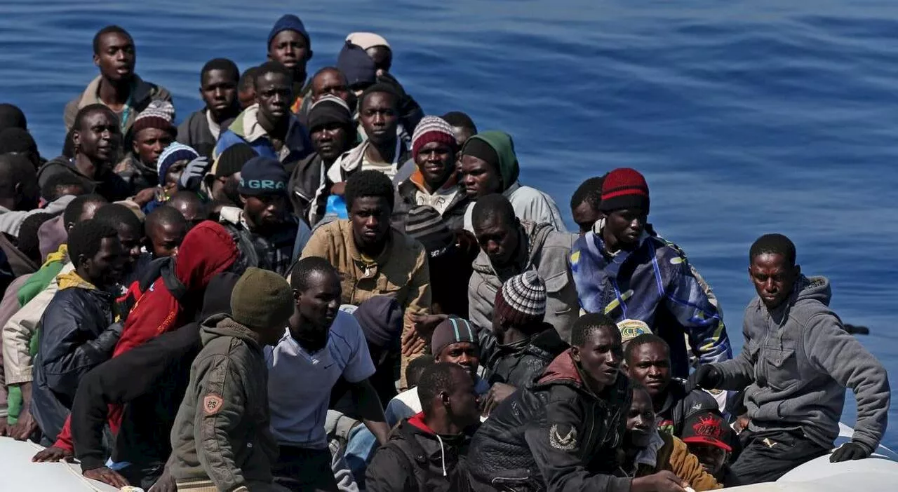 Migranti, il Viminale alla Ue: espulsi senza aspettare i giudici. La linea dura italiana anti-toghe