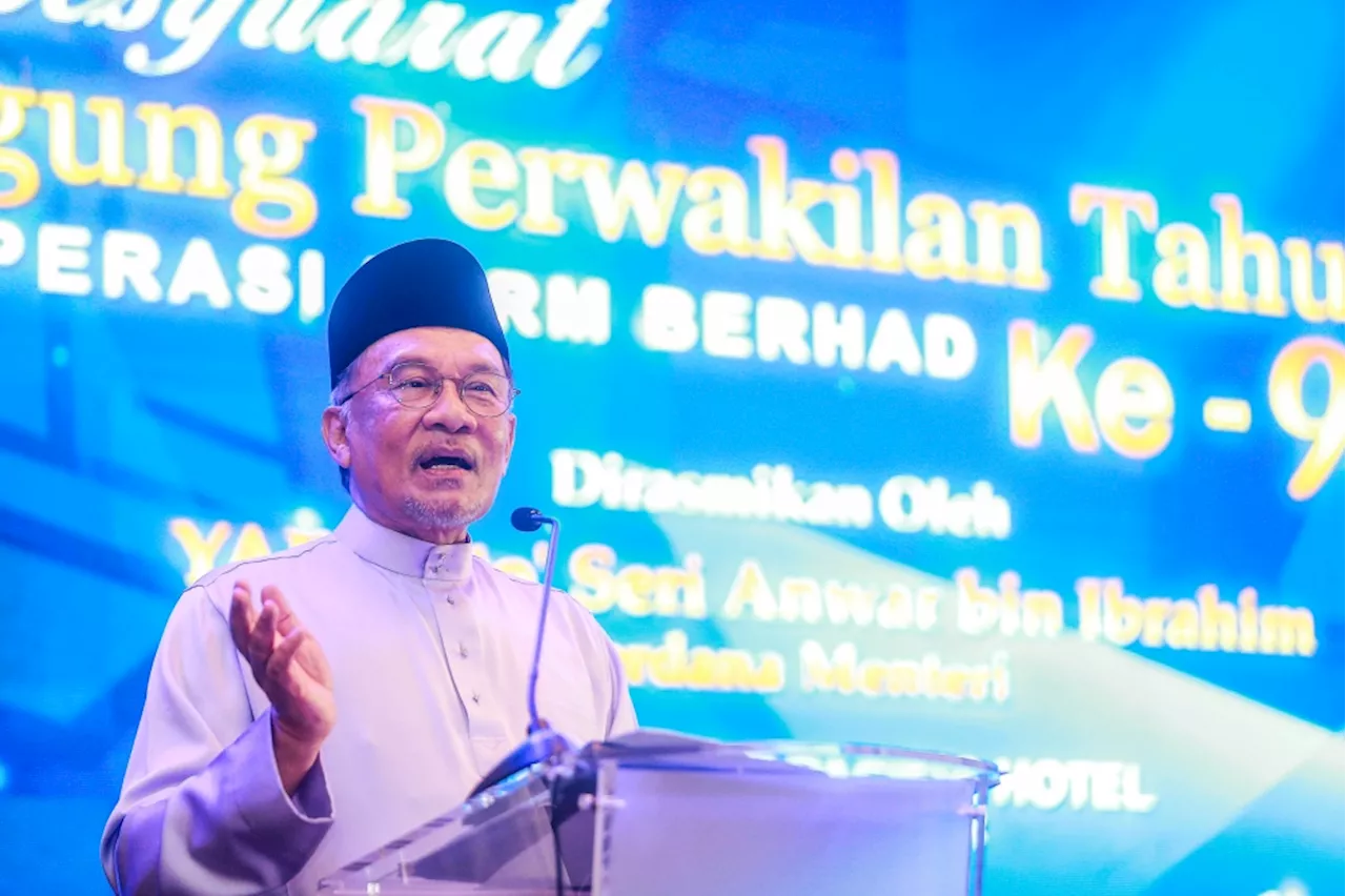 PM Anwar says open to discounts, but not full cancellation of police cooperative debt