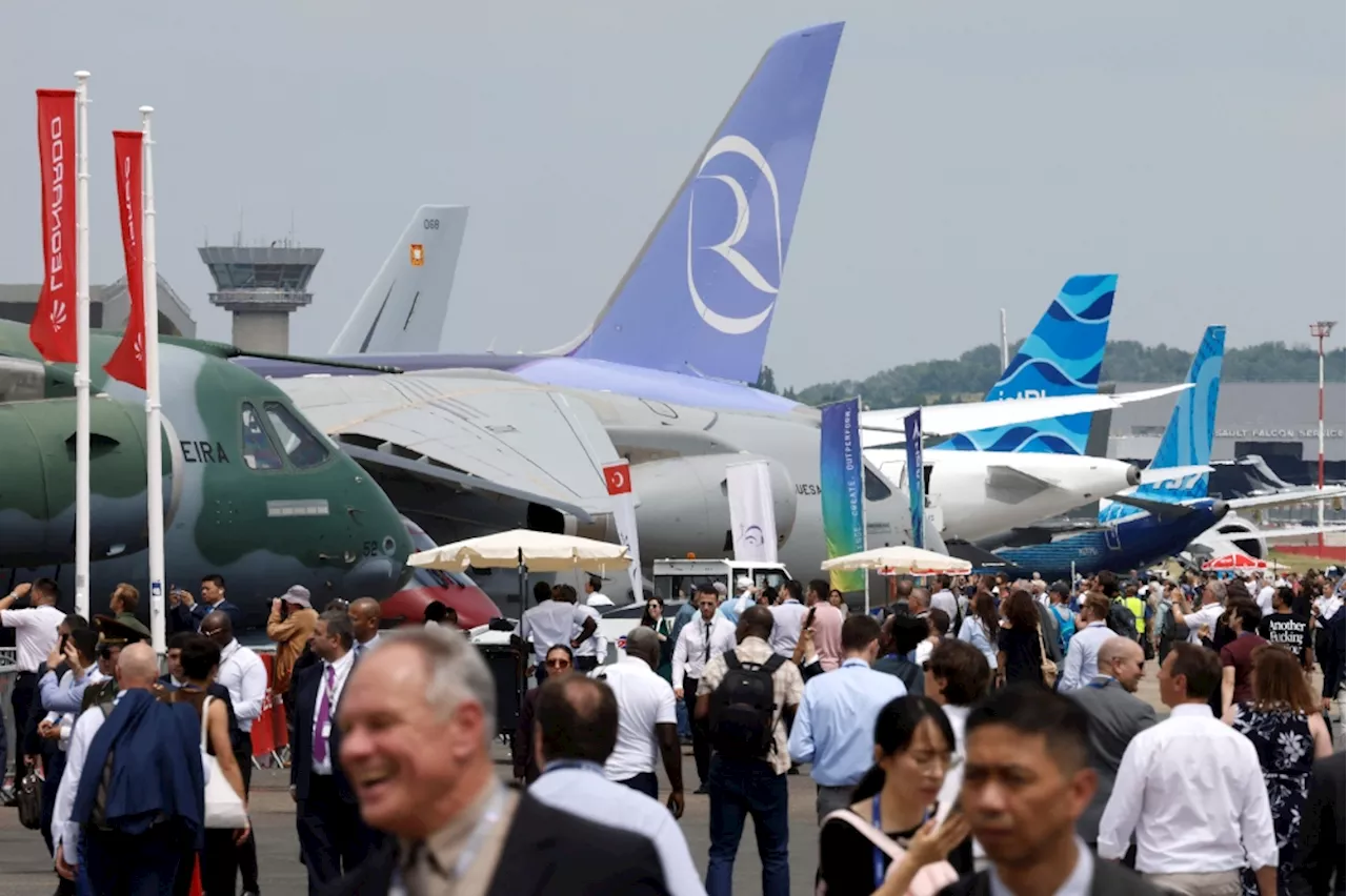 Paris Air Show opens under cloud of war, Dreamliner crash and trade tensions