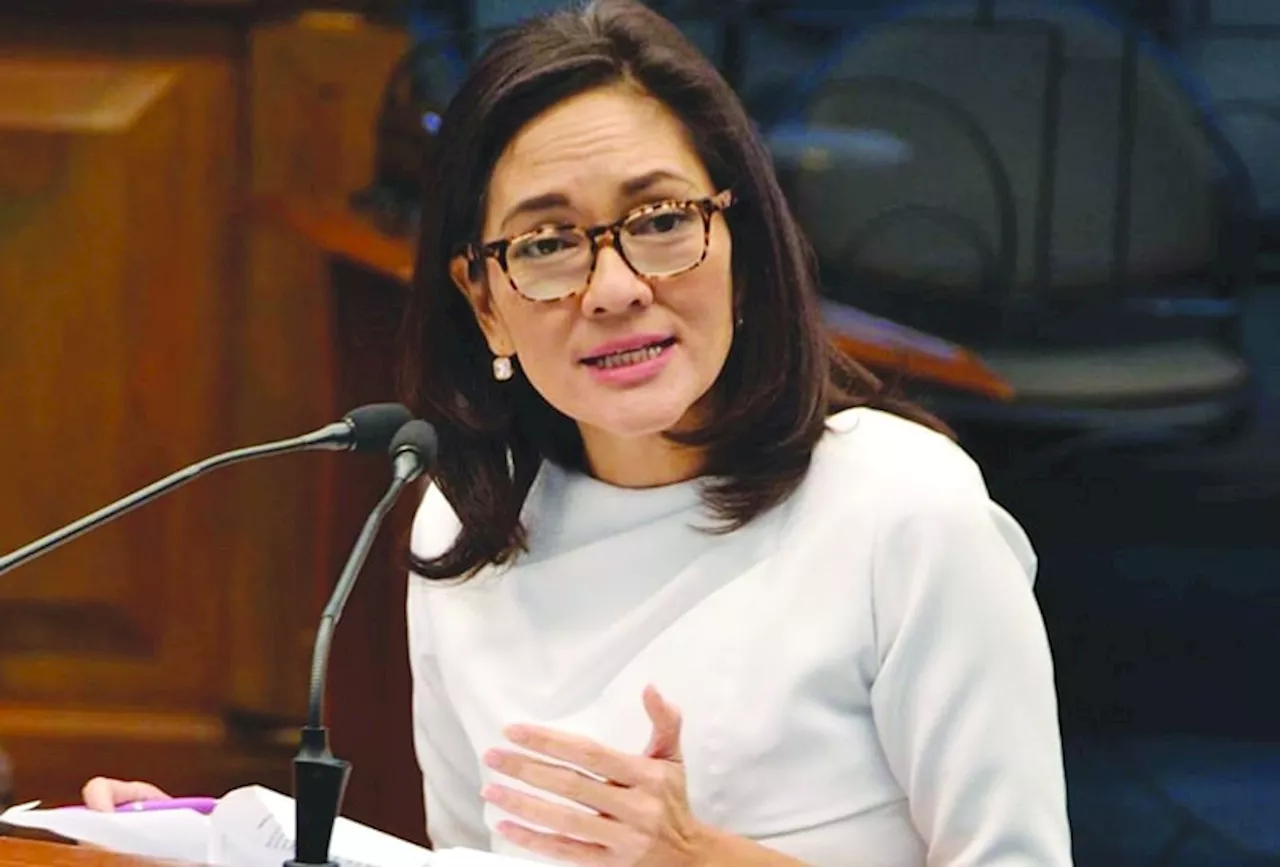 Risa denies she and other colleagues quit Senate