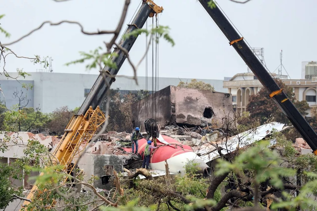 India begins Boeing 787s inspection after crash
