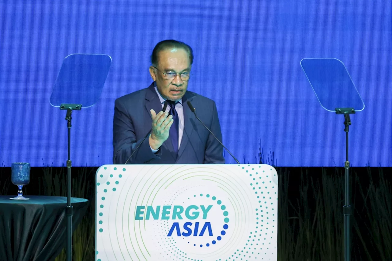PM Anwar: Oil industry steady despite Strait of Hormuz concerns amid Middle East tensions