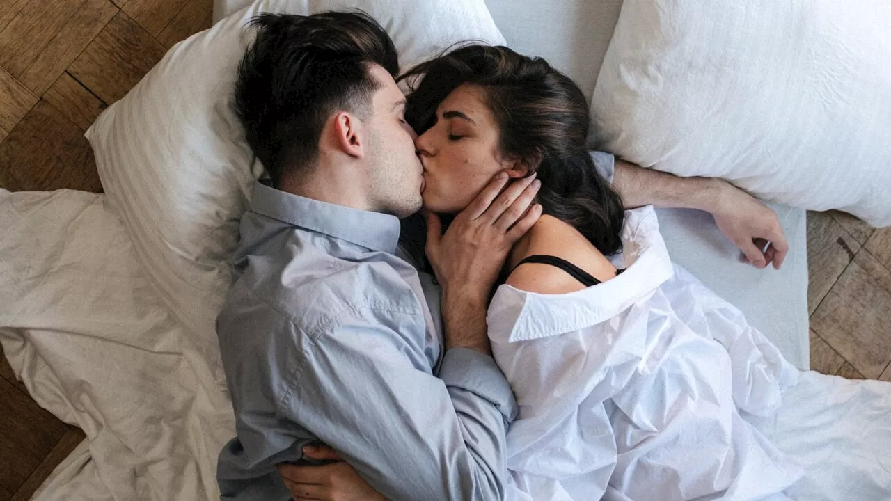Perché gli uomini hanno più probabilità (delle donne) di raggiungere l'orgasmo con il sesso anale