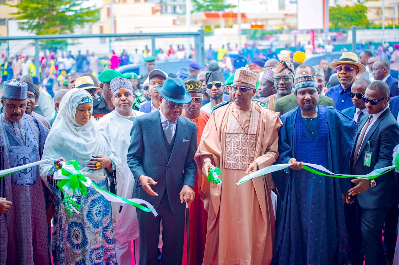 PHOTOS: Tajudeen Abbas inaugurates bus and taxi terminal in Abuja
