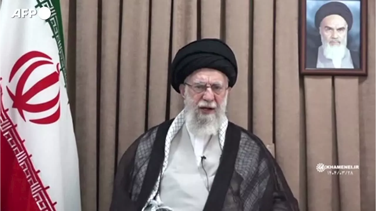 Iran, Khamenei: 'L'ultimatum di Trump rozzo e inaccettabile'