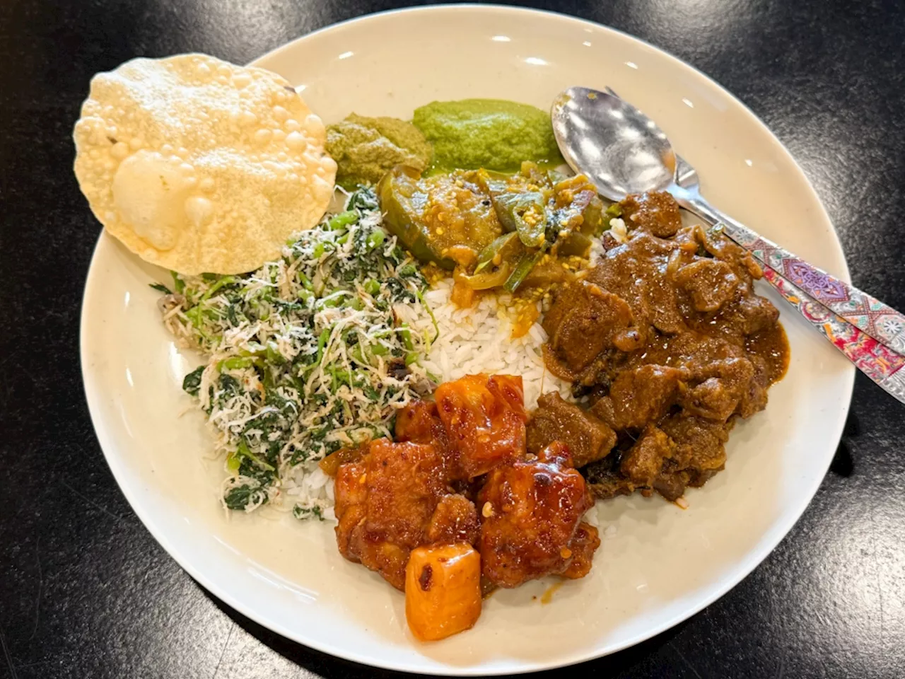Brickfields’ Lankan Spices brings a taste of Sri Lanka with offerings like devilled chicken, fish ‘rotii’ and chicken cheese ‘kothu’