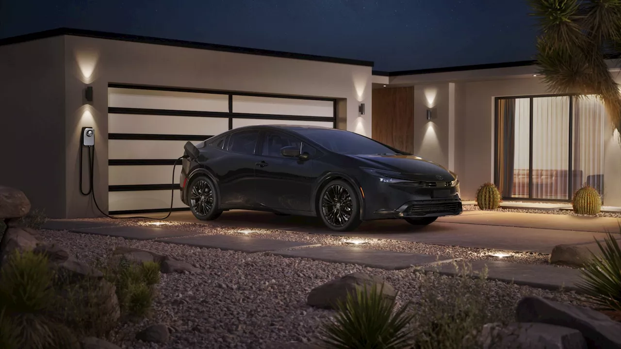 Toyota's Hot Prius Hybrids (We're Still Not Used to Saying That) Gain Nightshade Special Edition