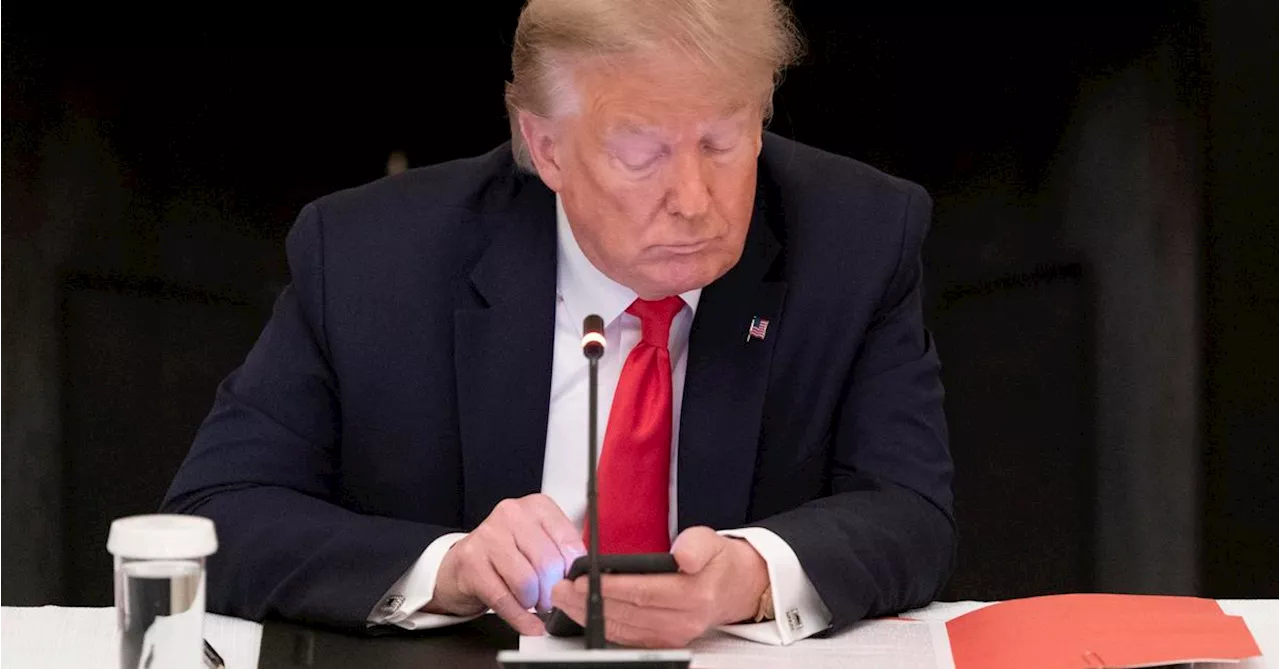 Cuando Trump acusó a Obama en Twitter de querer atacar Irán porque no sabía 'negociar'