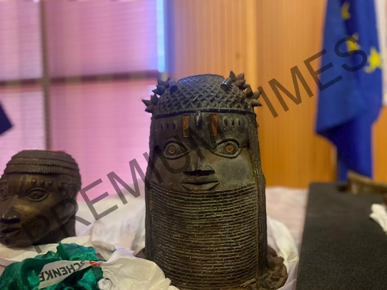 Netherlands returns 119 stolen artefacts to Oba of Benin