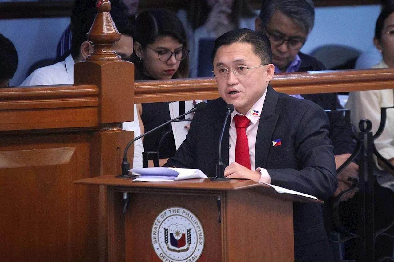 Go vows to continue supporting scholars