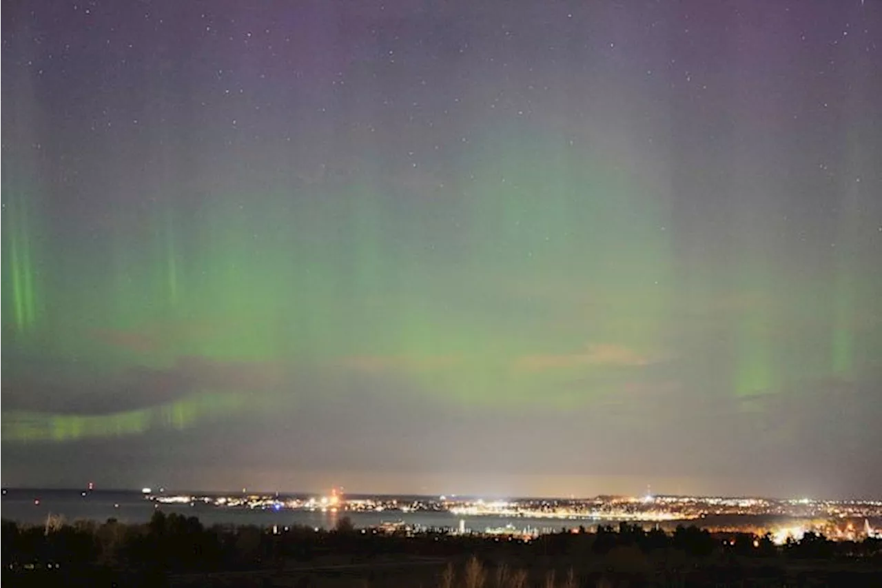 One Tech Tip: How to use your smartphone to photograph the Northern Lights