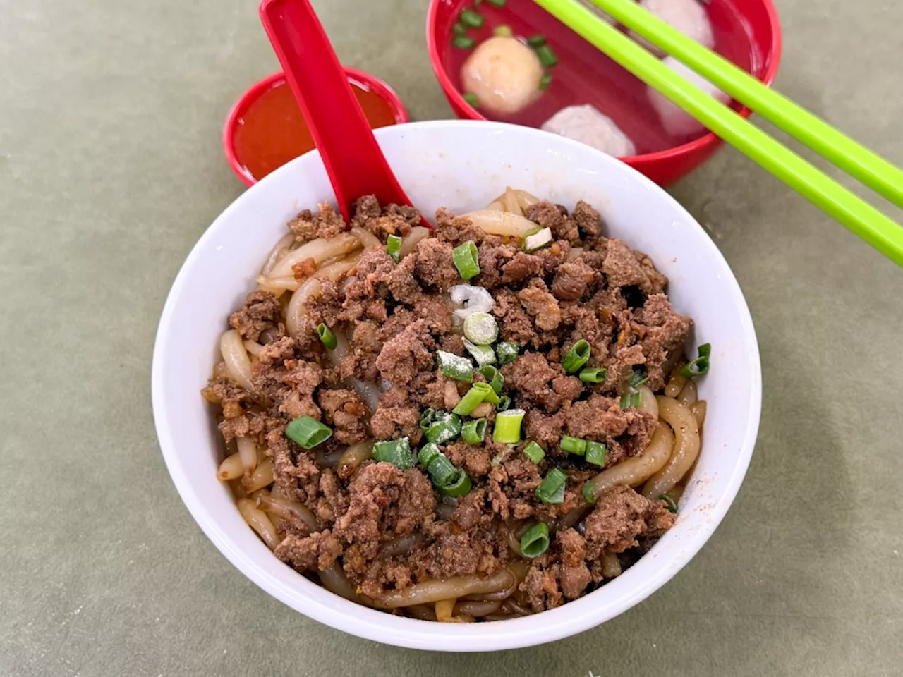 The story behind a simple bowl of noodles at PJ SS3’s Restoran 33