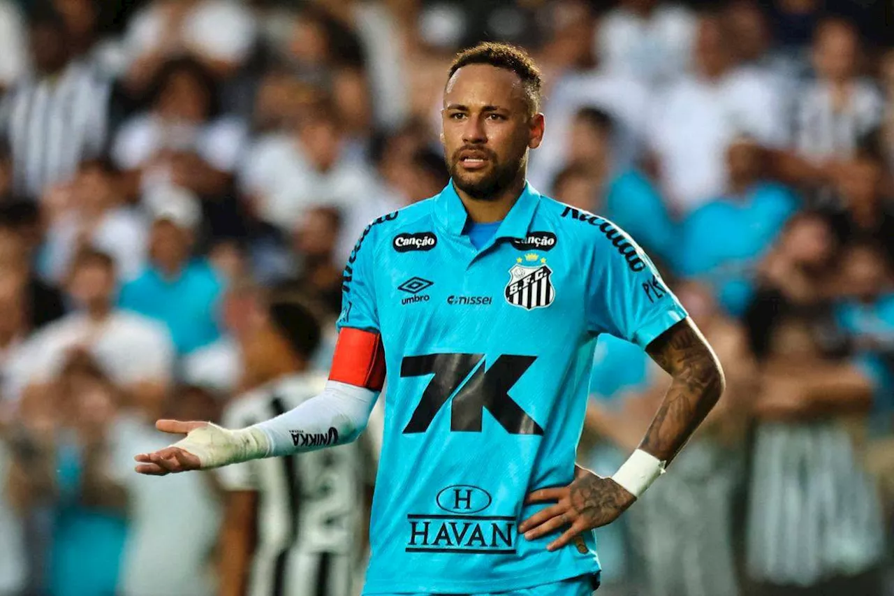 'Hand of Neymar' earns Brazilian red card in potential Santos send off