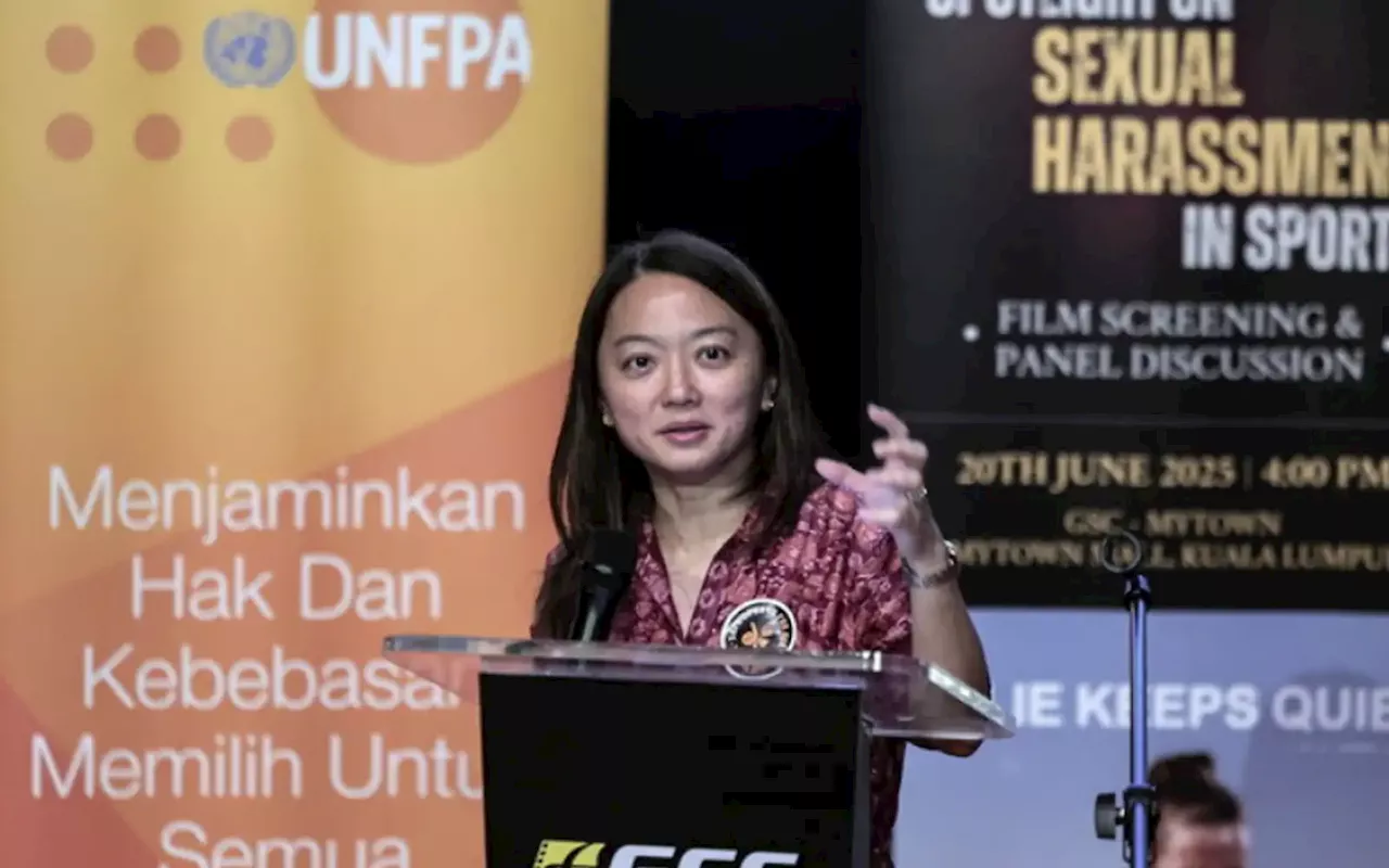 Make sports coaches face background checks, says Hannah