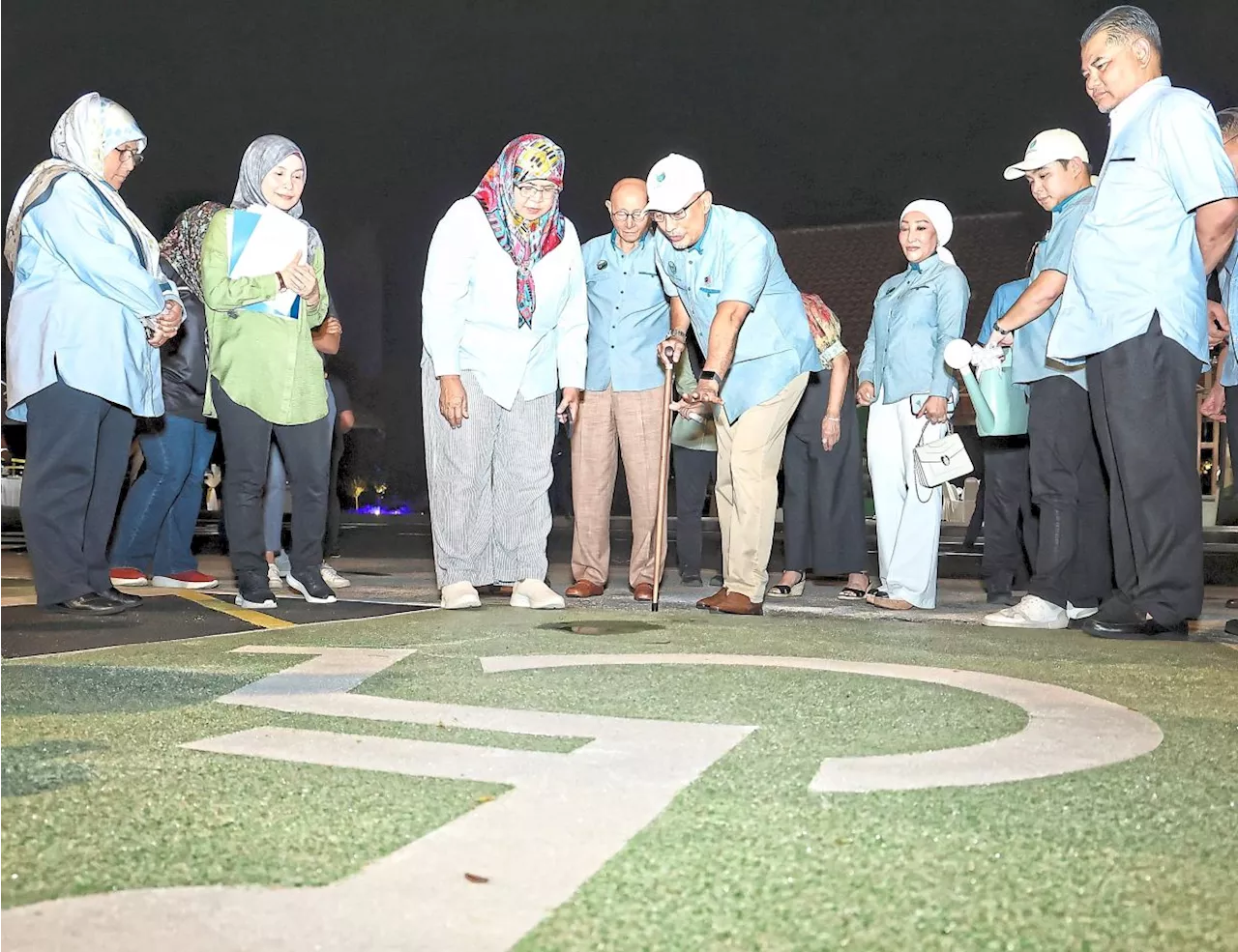 DBKL mulls patching potholes with plastic waste