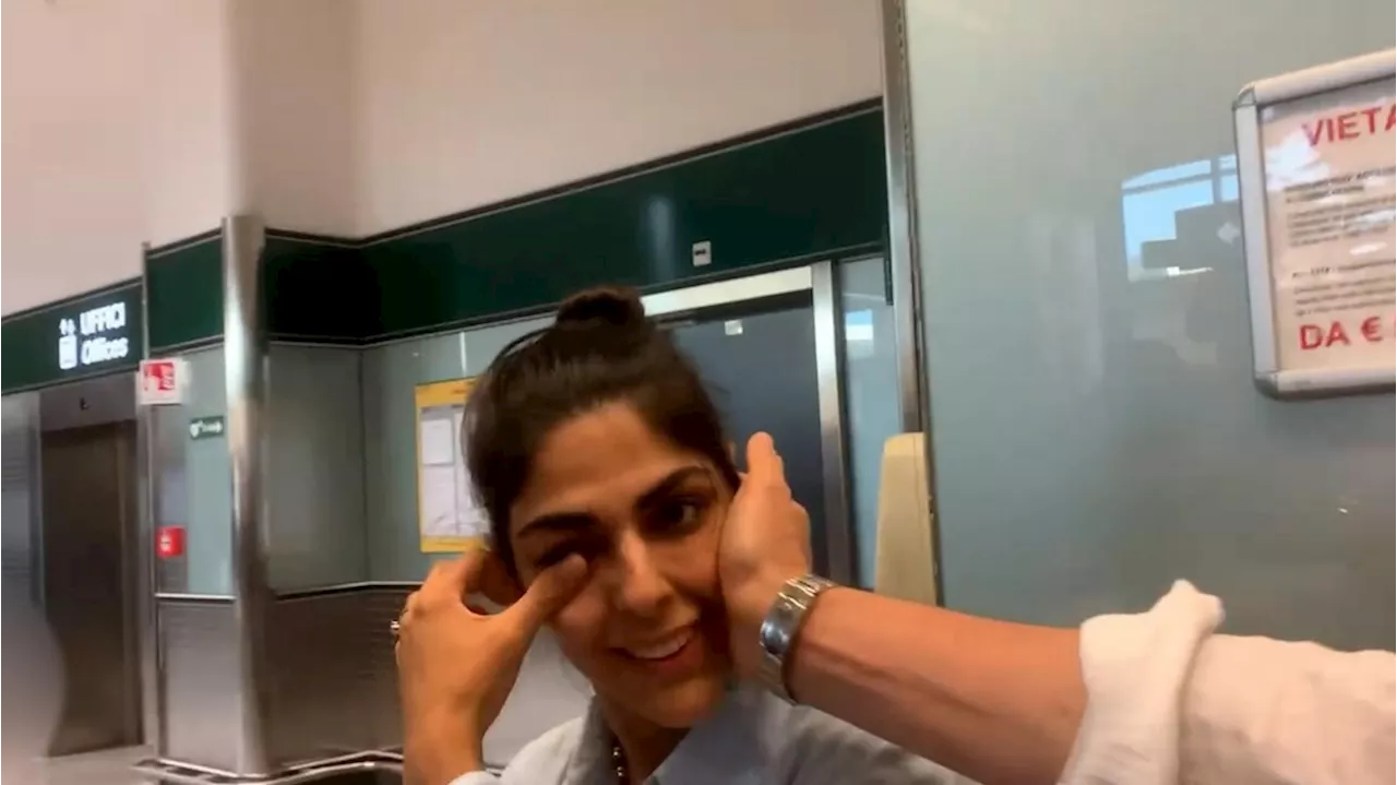 'Grata e felice' è rientrata dall'Iran la mamma e il bimbo di 18 mesi